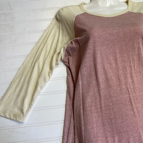 LulaRoe Microstriped Randy Top-#0003 - Picture 4 of 12